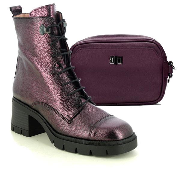 Hispanitas Everest Biker Boots in Aubergine purple with block heel and laces, and purple crossbody bag