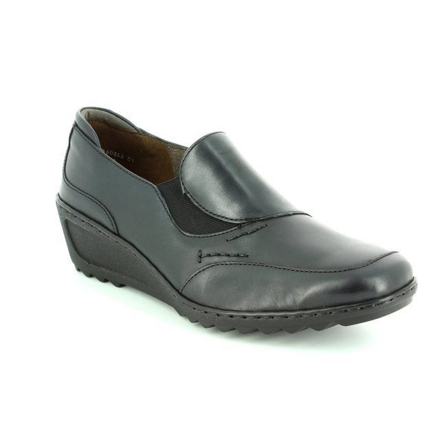 Ara Shoes and Boots have a great range at Begg Shoes.