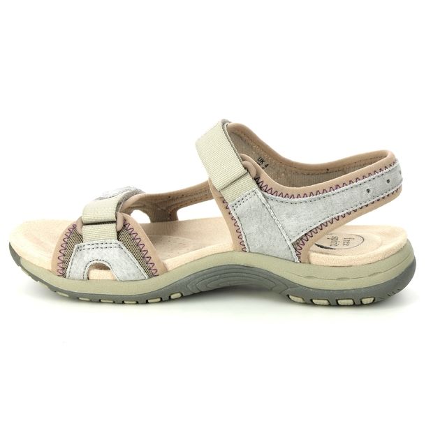 Earth spirit frisco sandals 2025 size 6