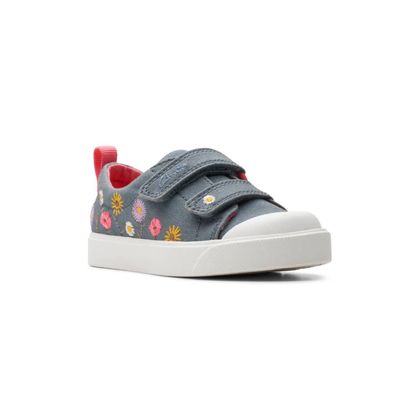 Kids Shoes & Footwear - Begg Shoes