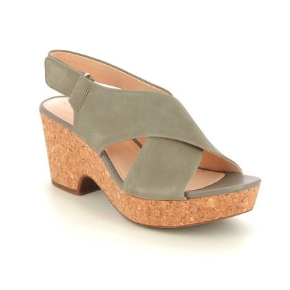 Todavía luz de sol Viento Womens Clarks Sandals SALE NOW ON | CLEARANCE | Begg Shoes