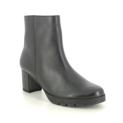 Gabor Heeled Boots - Black leather - 52.071.57 ESSENTIAL