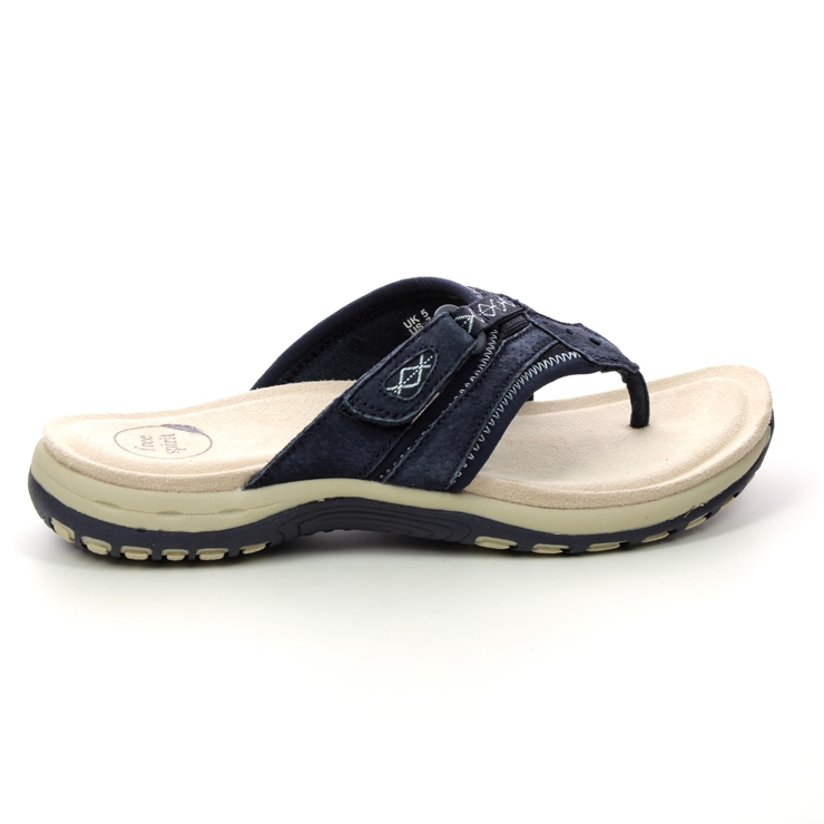 Earth spirit toe hotsell post sandals