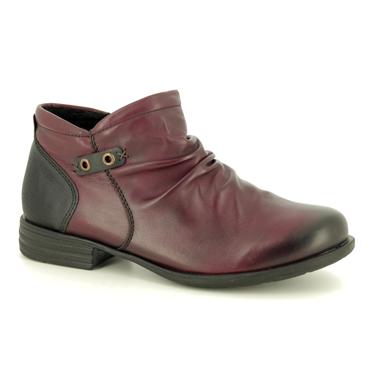 R0972-35 Wine leather ankle boots
