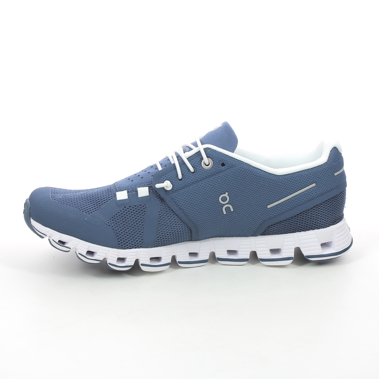 On Running Cloud Womens Navy Womens trainers 194026-