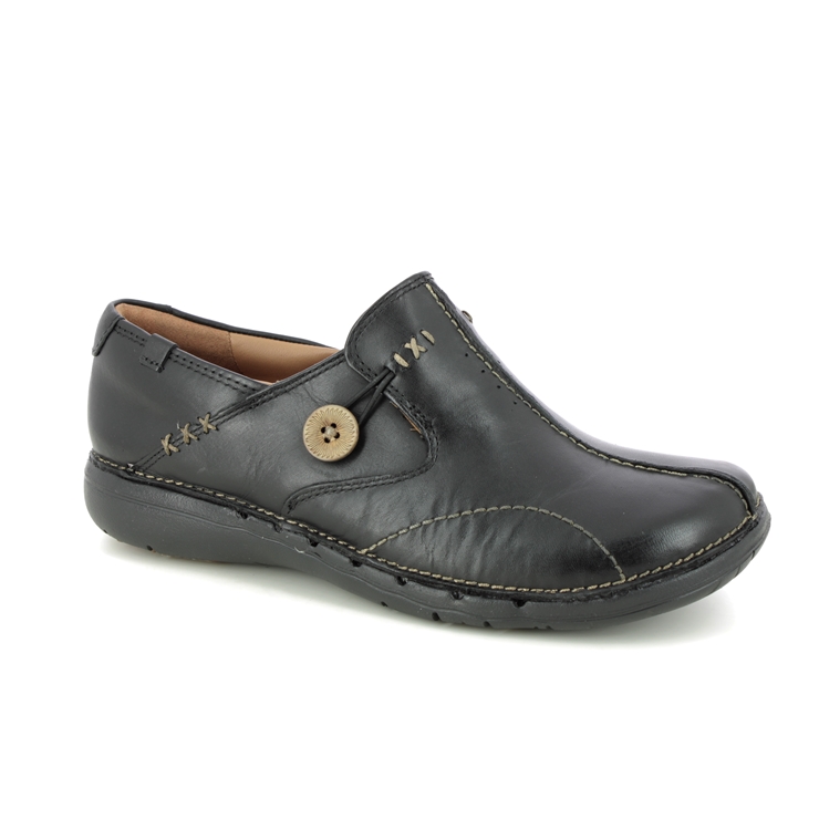 Clarks shoes 2025 womens wide