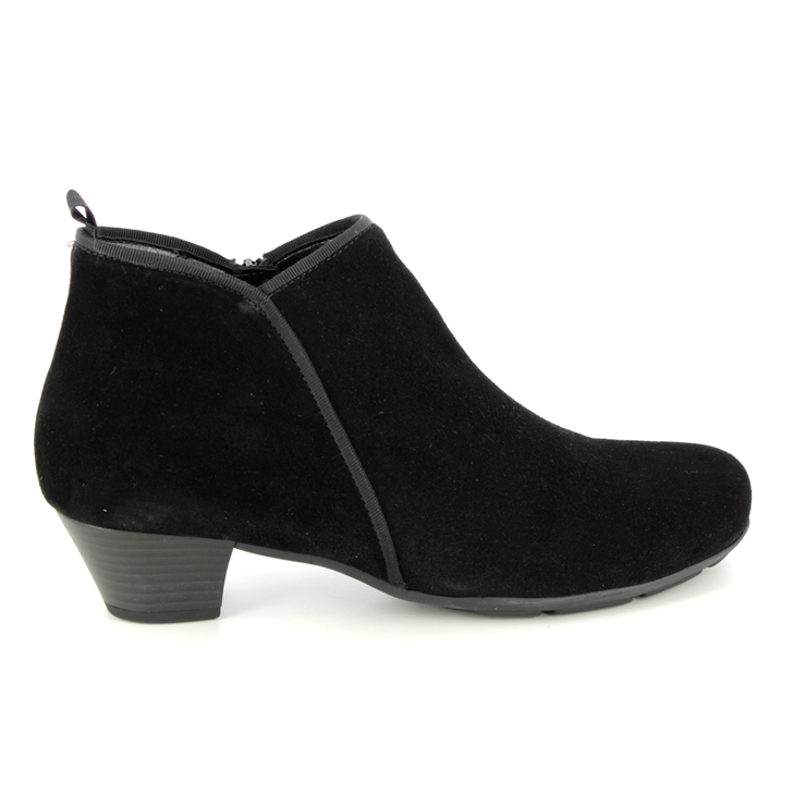 Gabor Trudy Black Suede Womens ankle boots 35.633.17