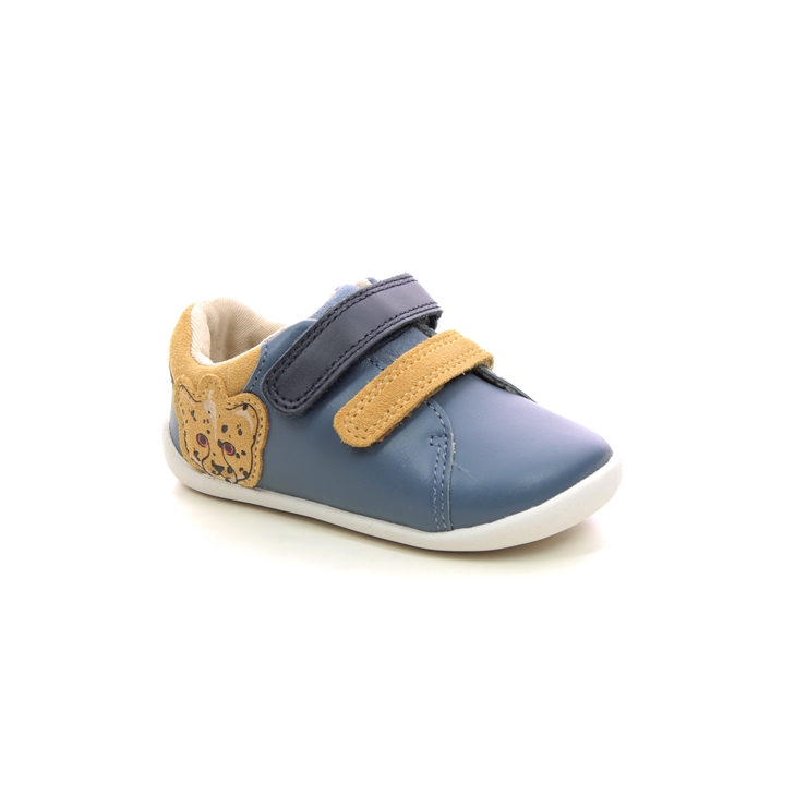 Clarks boys store first shoes