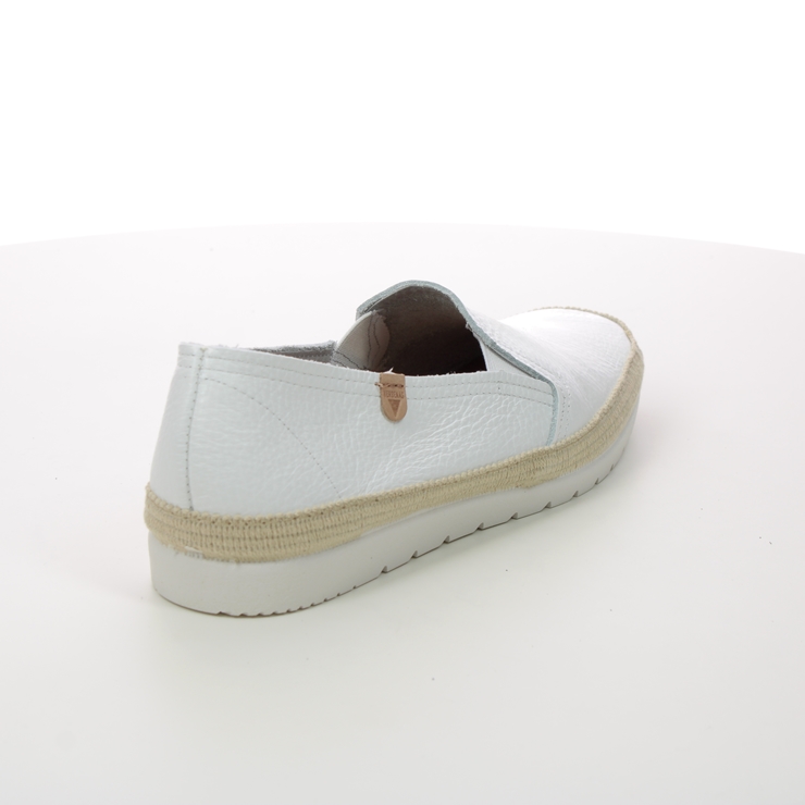 Verbenas Nuria White Leather Womens Espadrilles 040004-394