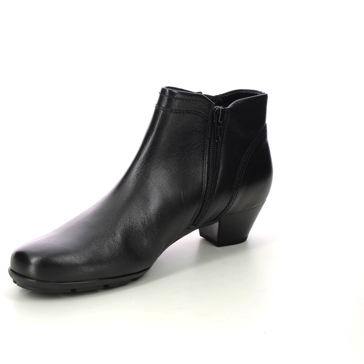 Gabor Heritage Trudy Black leather Womens ankle boots 35.638.27