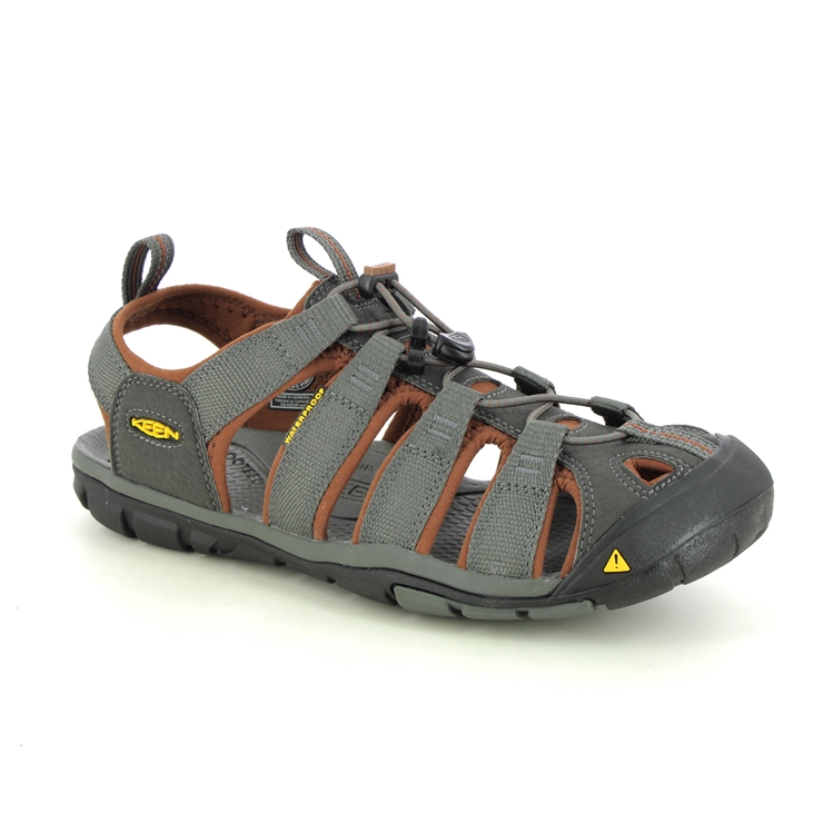 Mens keen sale sandals clearance