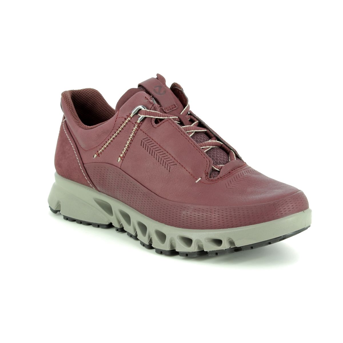ecco leather trainers