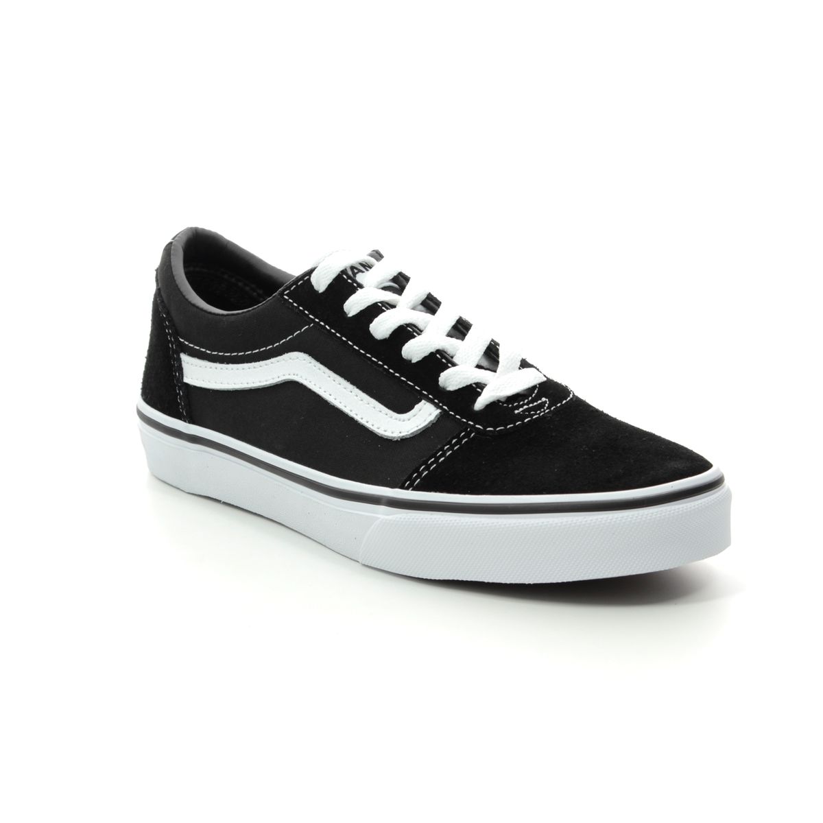 are vans trainers